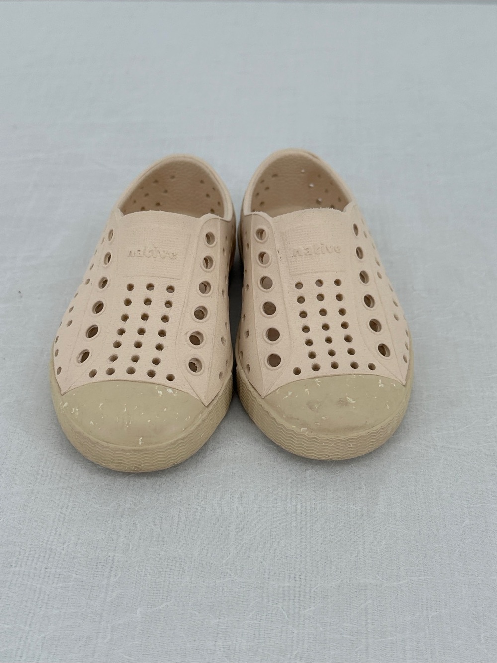 Native Shoes - Picture 2 of 8